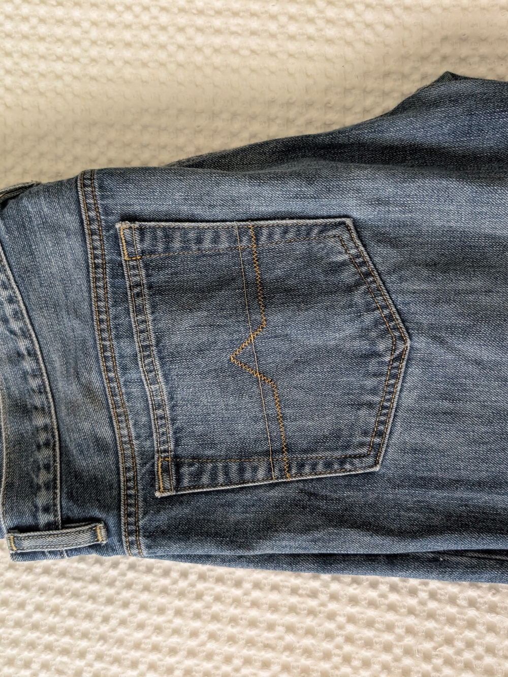 urban pipeline Men's Faded Blue Bootcut Jeans - Picture 4 of 4